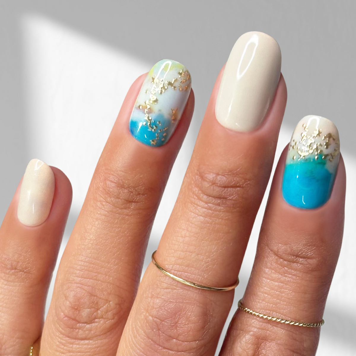 Sand and Sea - Oval Sustainable Nails