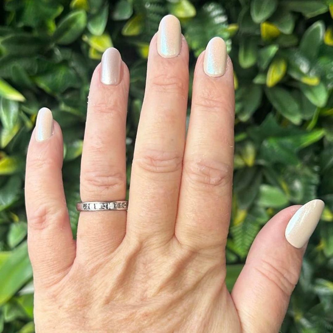 Chiffon Glazed - Oval Sustainable Nails