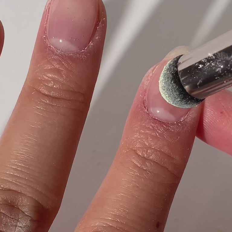 Butter - Matte Nail Powder application